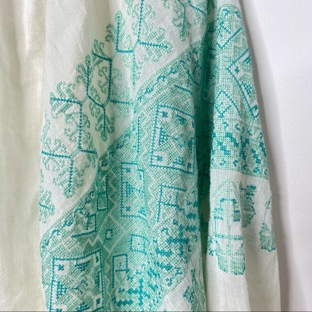 Miss June White Green Embroidered Blouse OS - Picture 3 of 12